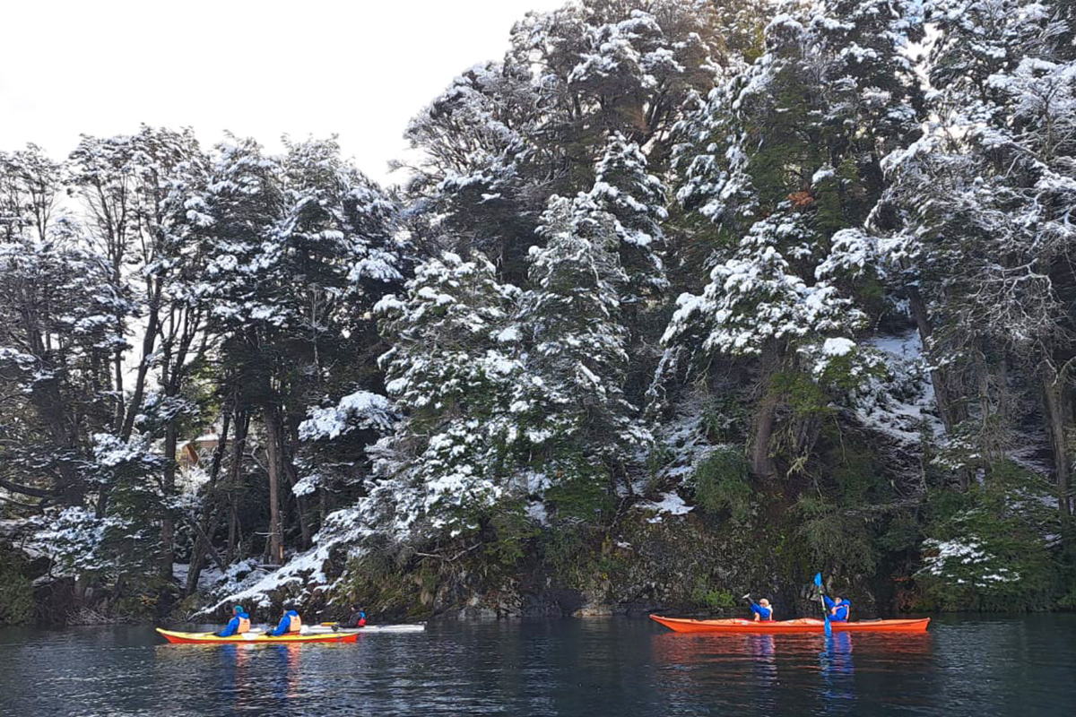 En Villa Pehuenia Moquehue, el invierno es mucho más que nieve